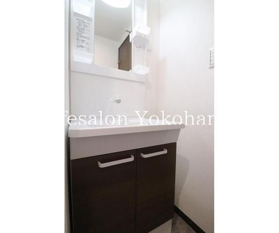 �y���ʏ��z�@