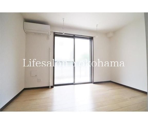 �y���ԁE���r���O�z�@