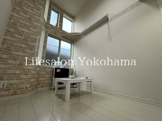 �y���ԁE���r���O�z�@