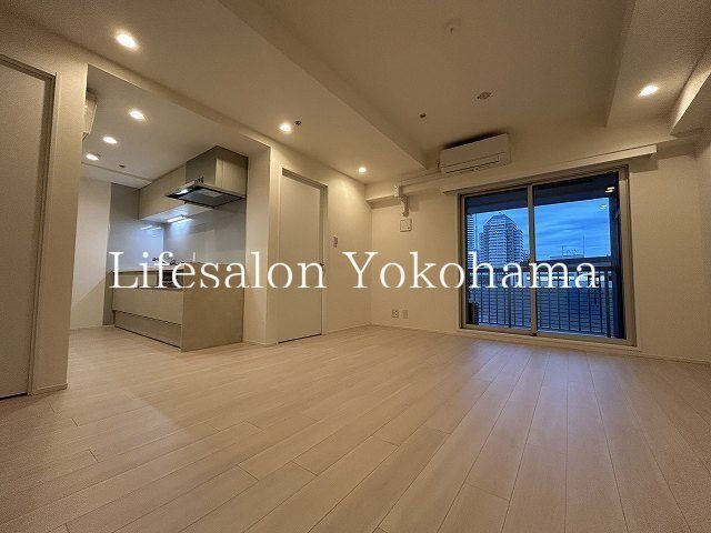 �y���ԁE���r���O�z�@