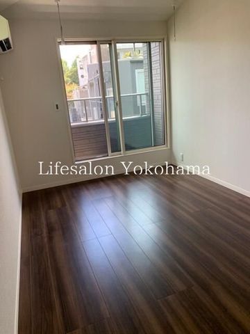 �y���ԁE���r���O�z�@