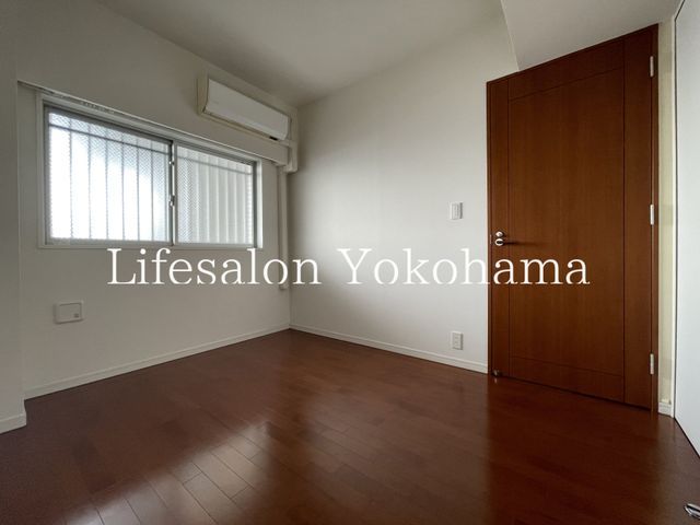 �y���̑������E�X�y�[�X�z�@���r���O/����