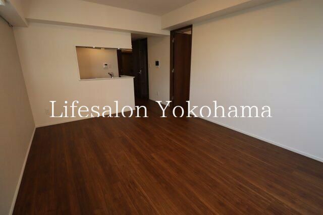 �y���ԁE���r���O�z�@