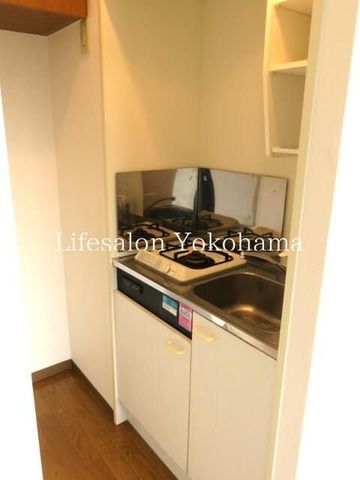 �y�L�b�`���z�@