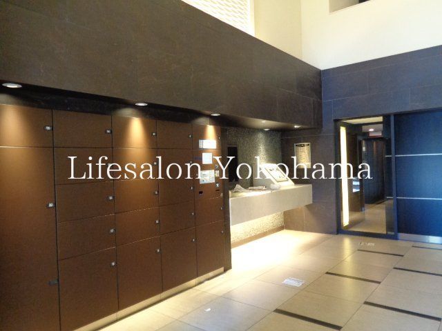 �y���̑��z�@�G���g�����X