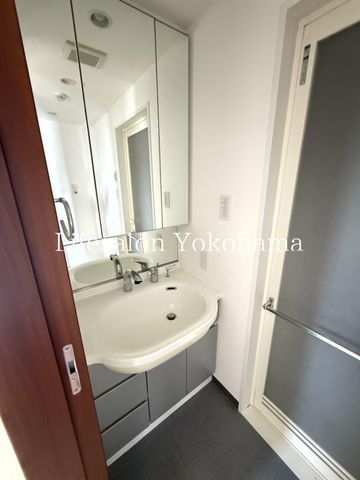 �y���ʏ��z�@�ݔ�