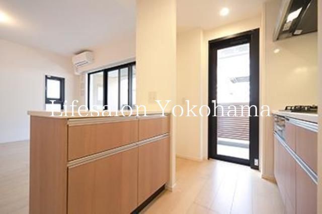 �y���̑��ݔ��z�@