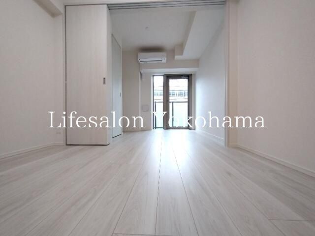 �y���ԁE���r���O�z�@