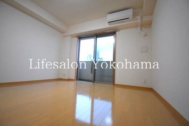 �y�o���R�j�[�z�@