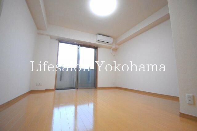 �y���ԁE���r���O�z�@