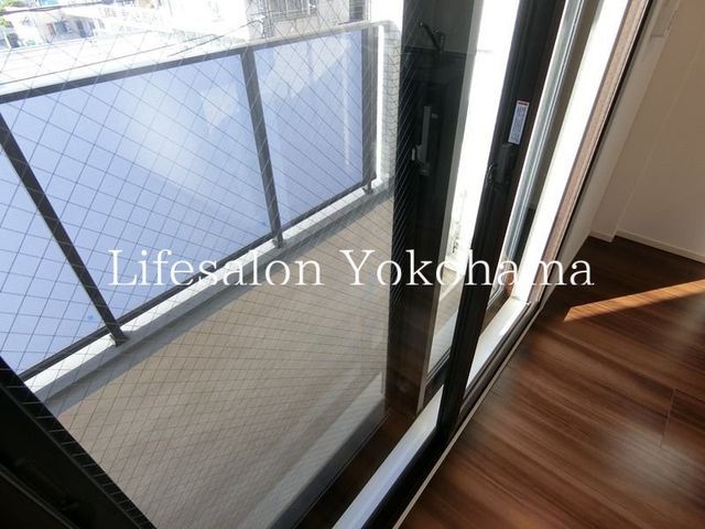 �y�o���R�j�[�z�@