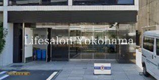 �y�G���g�����X�z�@