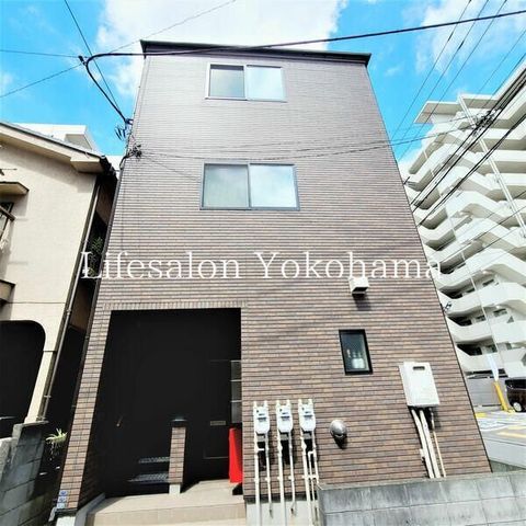 �y�G���g�����X�z�@