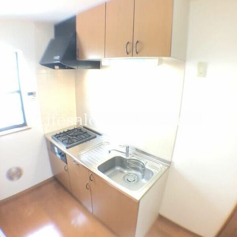 �y�L�b�`���z�@