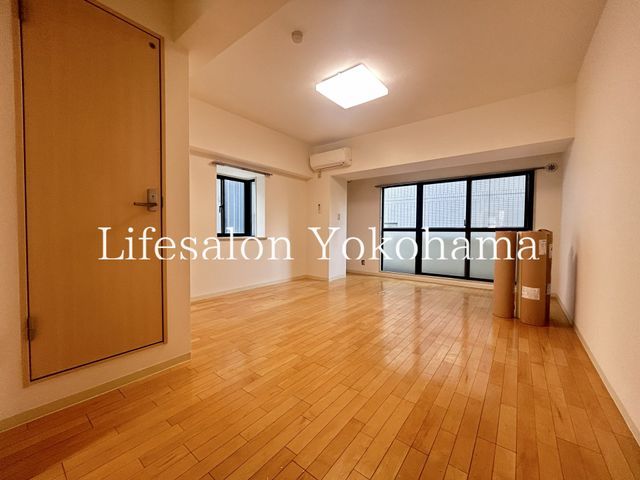 �y���ԁE���r���O�z�@���r���O/����