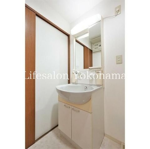 �y���ʏ��z�@