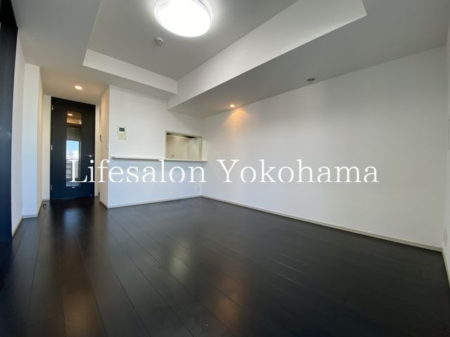 �y���ԁE���r���O�z�@