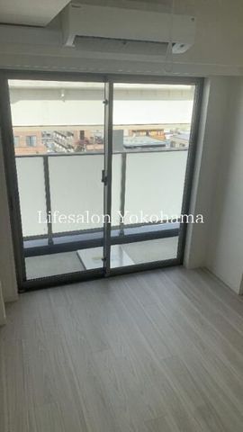 �y���ԁE���r���O�z�@