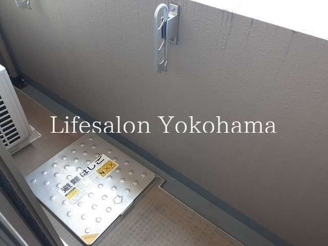 �y�o���R�j�[�z�@