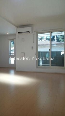 �y���ԁE���r���O�z�@