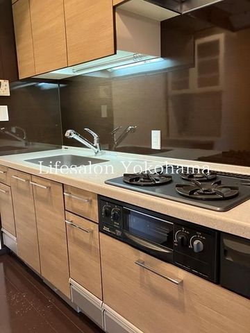 �y�L�b�`���z�@