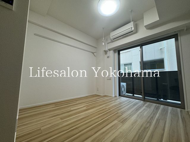 �y���ԁE���r���O�z�@