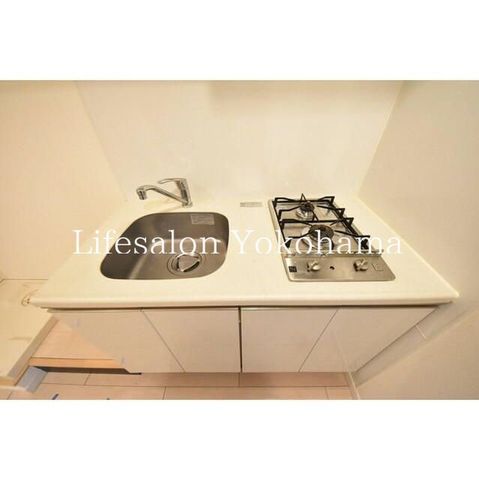 �y�L�b�`���z�@