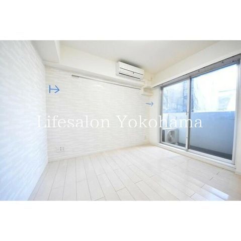 �y���ԁE���r���O�z�@