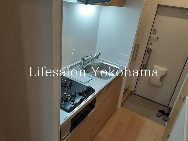 �y�L�b�`���z�@