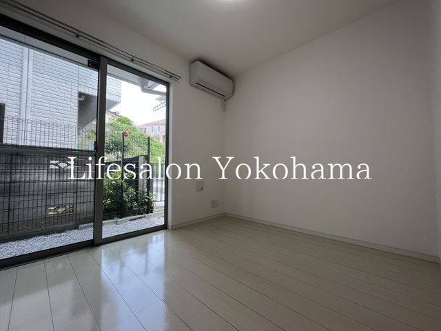 �y���ԁE���r���O�z�@