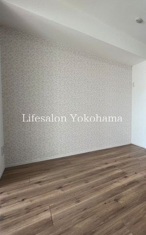 �y���ԁE���r���O�z�@���[