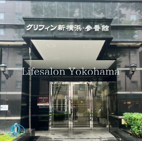 �y�G���g�����X�z�@