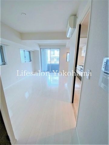 �y���ԁE���r���O�z�@