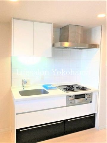 �y�L�b�`���z�@