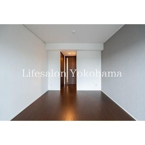 �y���ԁE���r���O�z�@