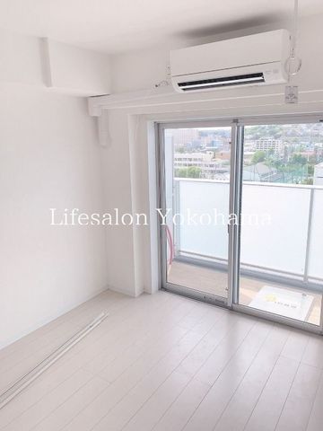 �y���ԁE���r���O�z�@