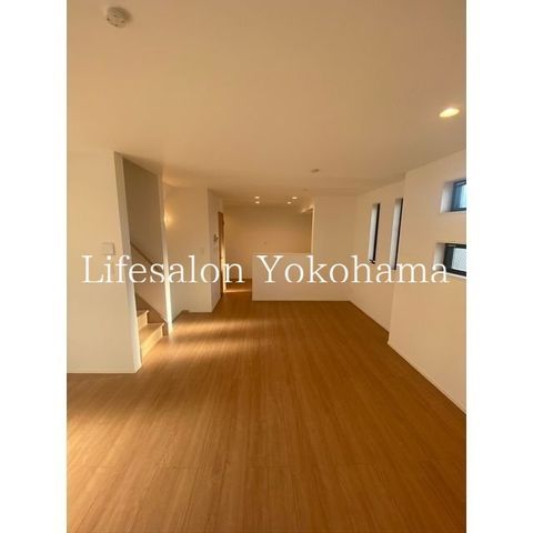 �y���ԁE���r���O�z�@