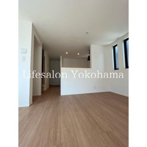 �y���ԁE���r���O�z�@