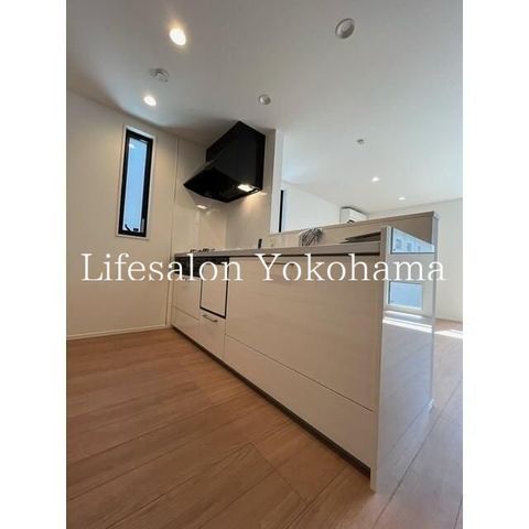 �y�L�b�`���z�@