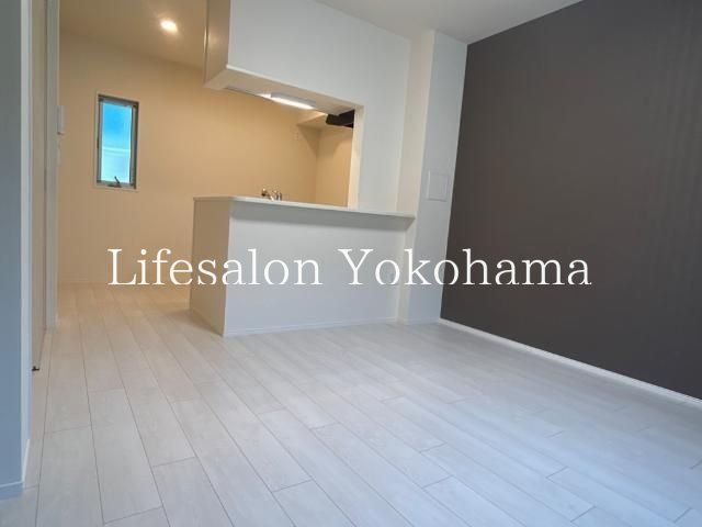 �y���ԁE���r���O�z�@