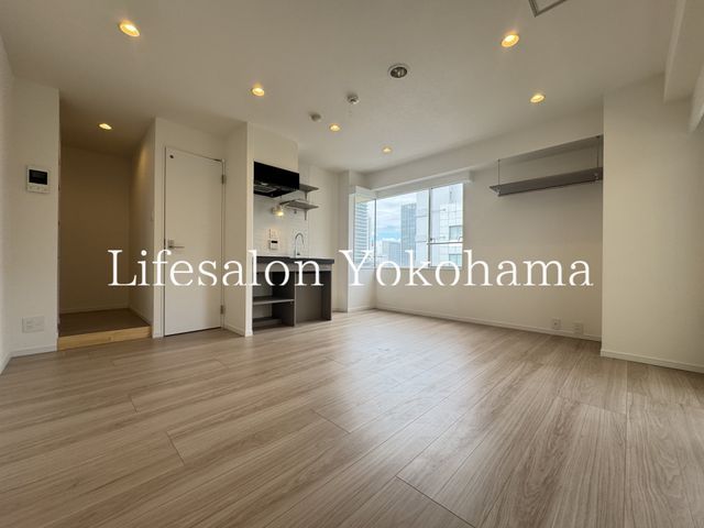 �y���ԁE���r���O�z�@