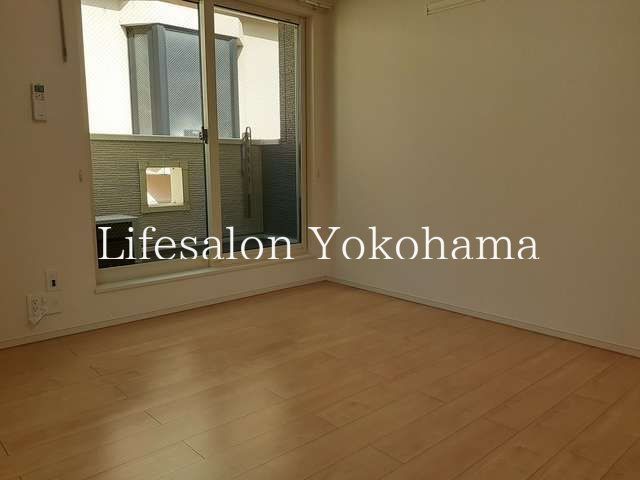 �y���ԁE���r���O�z�@