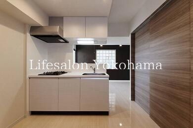 �y�L�b�`���z�@