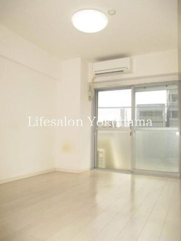 �y���ԁE���r���O�z�@