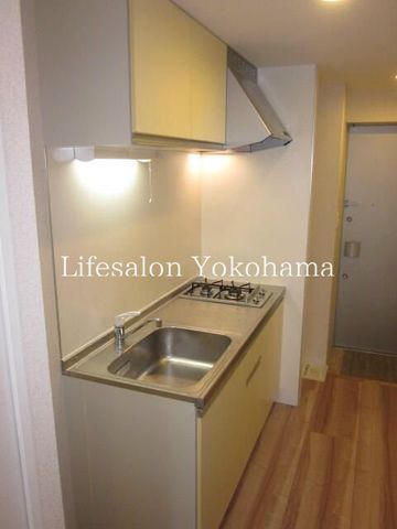 �y�L�b�`���z�@