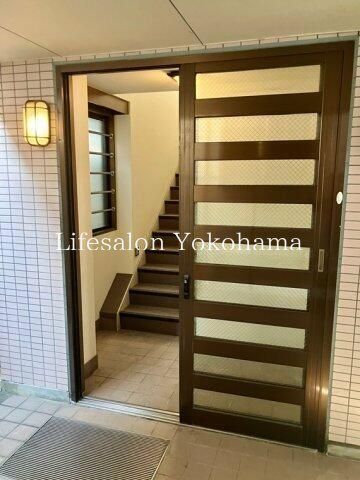 �y�G���g�����X�z�@