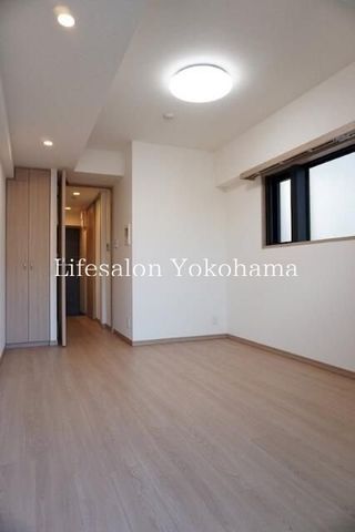 �y���̑������E�X�y�[�X�z�@