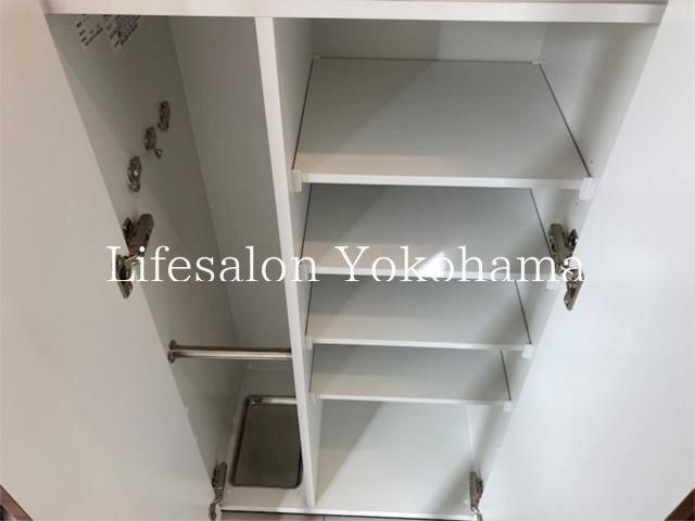 y[z@