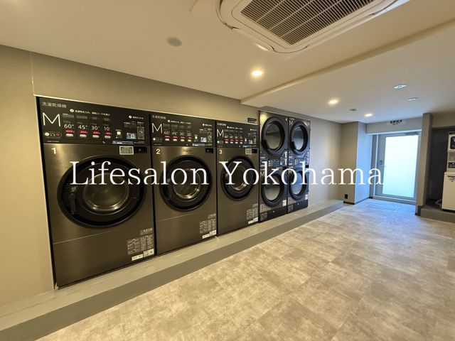 �y���̑��z�@�G���g�����X