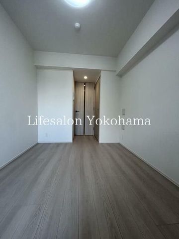 �y���ԁE���r���O�z�@